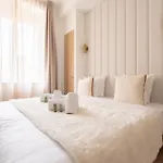 Chic Flat In Paris Center