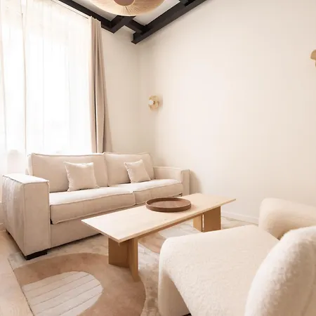 Chic Flat In Center Apartment Paris